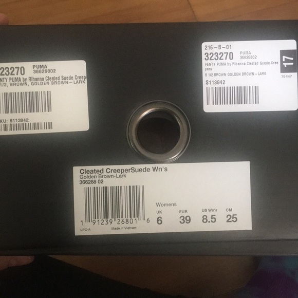 Shoes - Picture 7 of 7